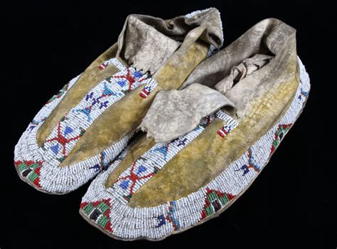 I would like to return them if they were stolen, but am not sure. . Lakota moccasins for sale